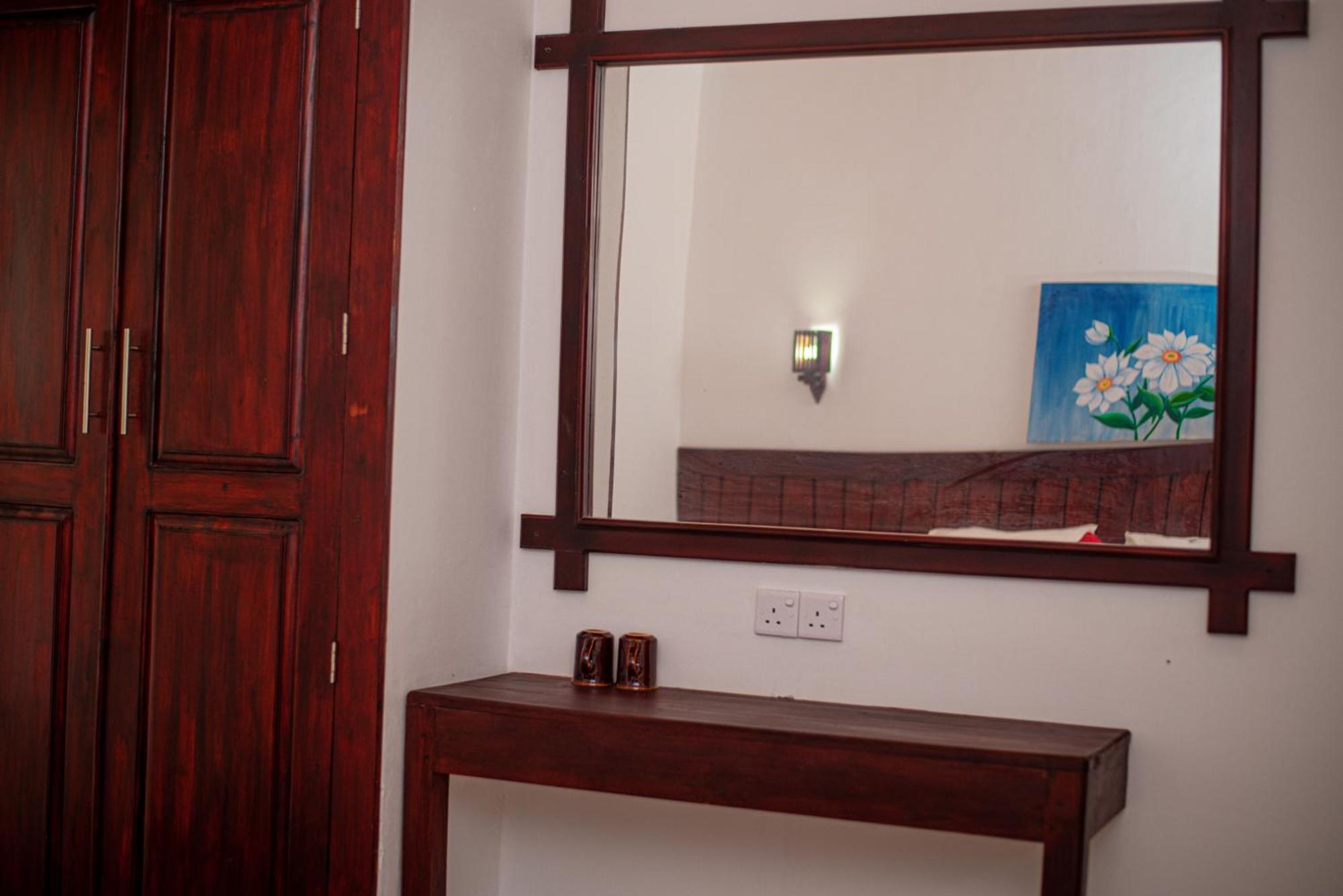 Sundowners Guesthouse Хикадува Стая снимка
