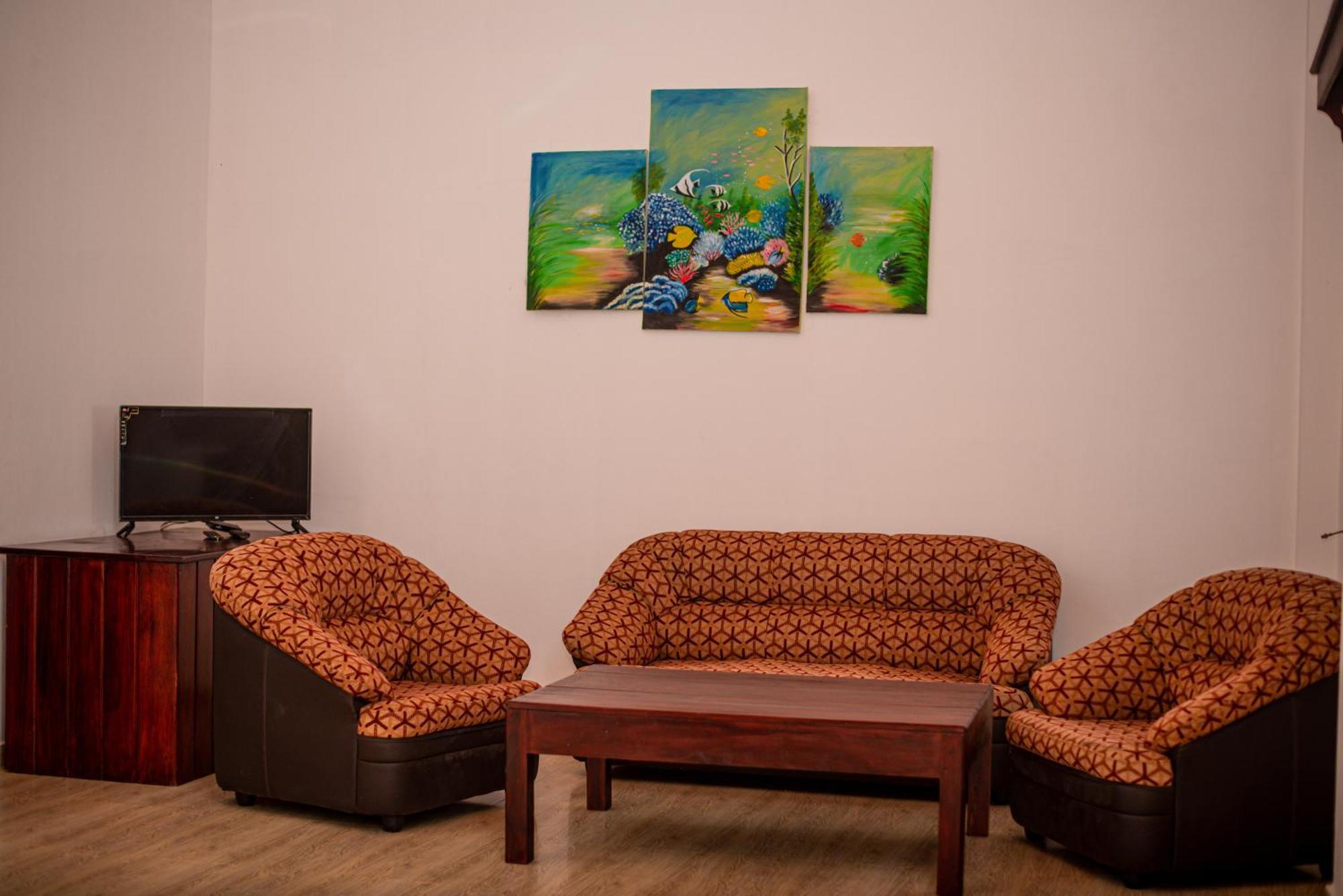 Sundowners Guesthouse Хикадува Стая снимка