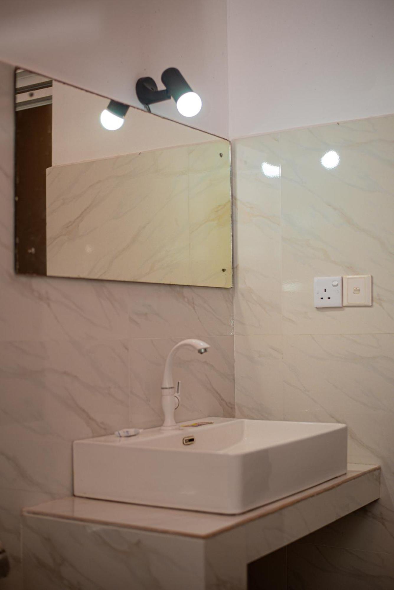 Sundowners Guesthouse Хикадува Стая снимка